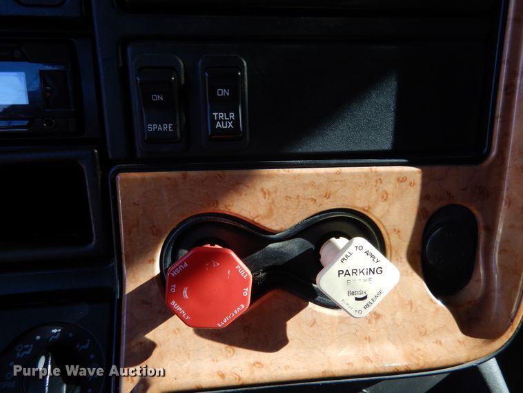 image for item JI9315 2013 International ProStar  semi truck