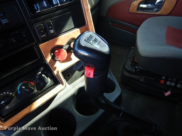 image for item JI9315 2013 International ProStar  semi truck