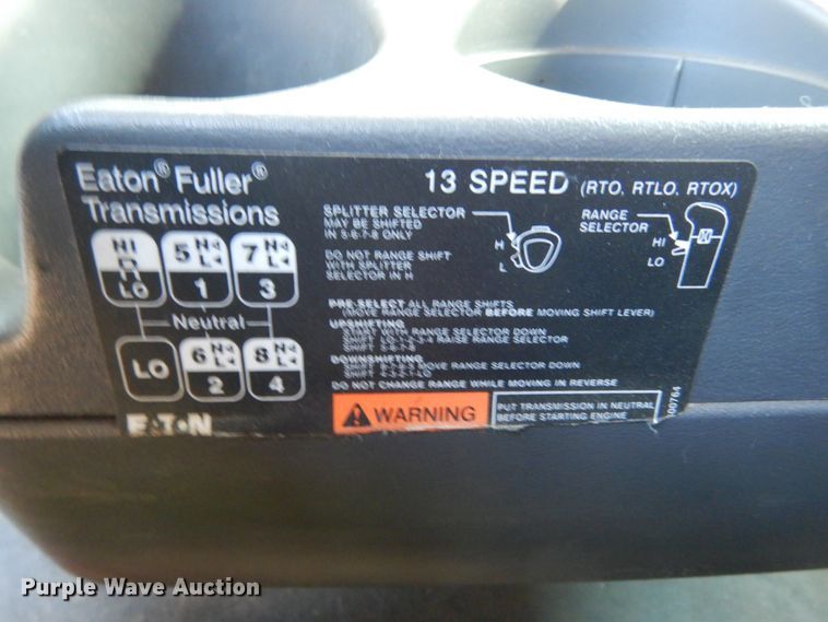 image for item JI9315 2013 International ProStar  semi truck