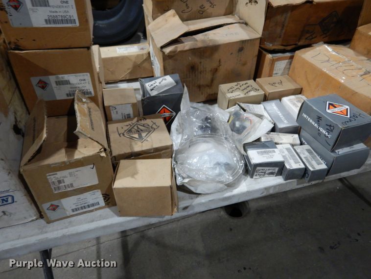 image for item JI9315 2013 International ProStar  semi truck