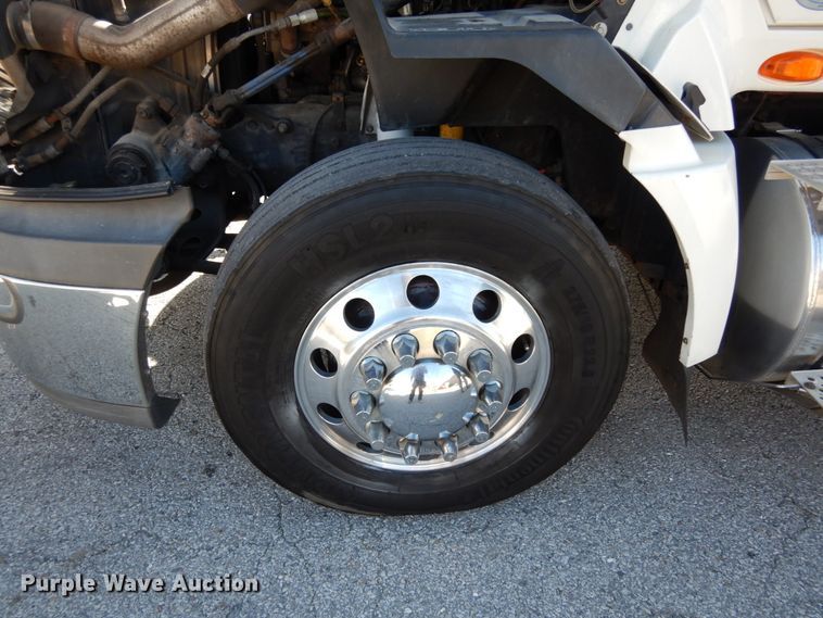 image for item JI9315 2013 International ProStar  semi truck