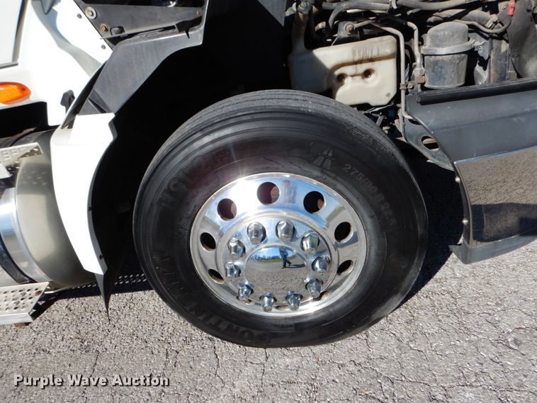 image for item JI9315 2013 International ProStar  semi truck