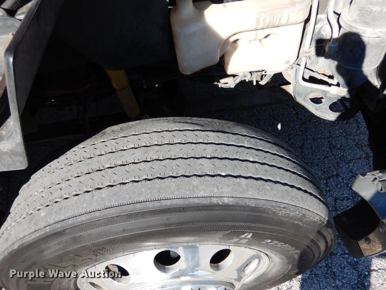 image for item JI9315 2013 International ProStar  semi truck