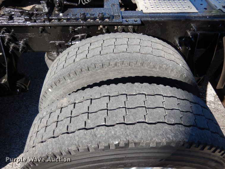 image for item JI9315 2013 International ProStar  semi truck