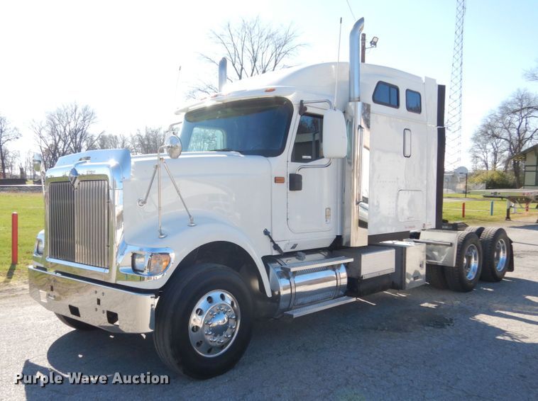 image for item JI9316 2009 International 9900i  semi truck