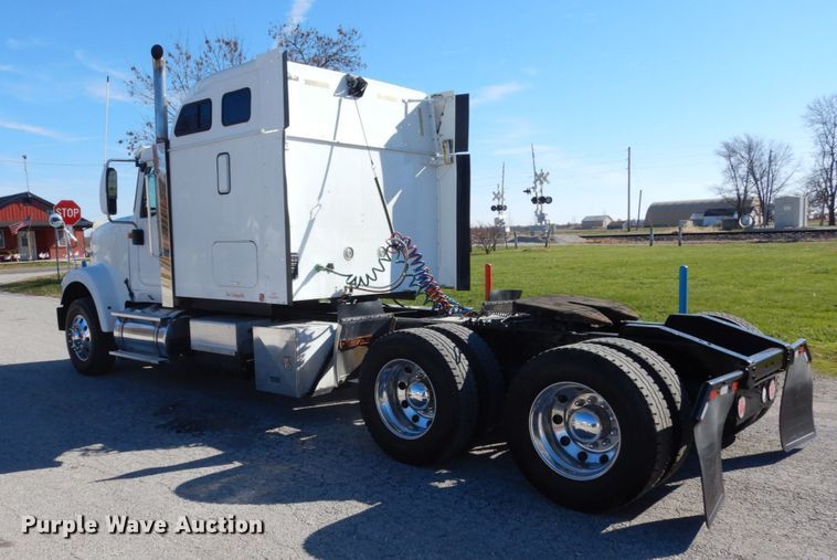 image for item JI9316 2009 International 9900i  semi truck