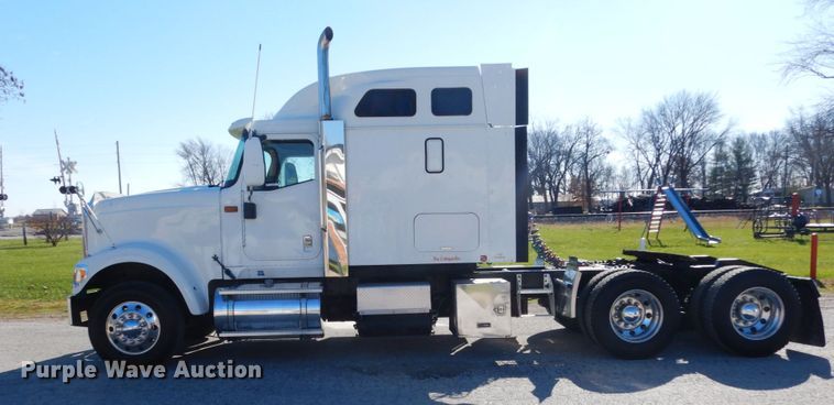 image for item JI9316 2009 International 9900i  semi truck