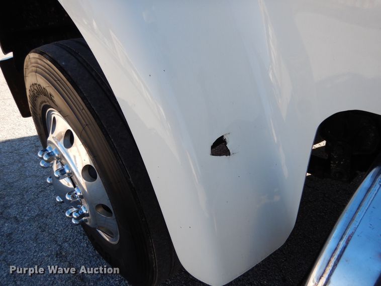 image for item JI9316 2009 International 9900i  semi truck