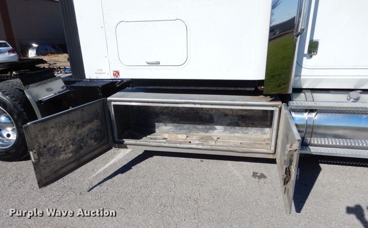 image for item JI9316 2009 International 9900i  semi truck