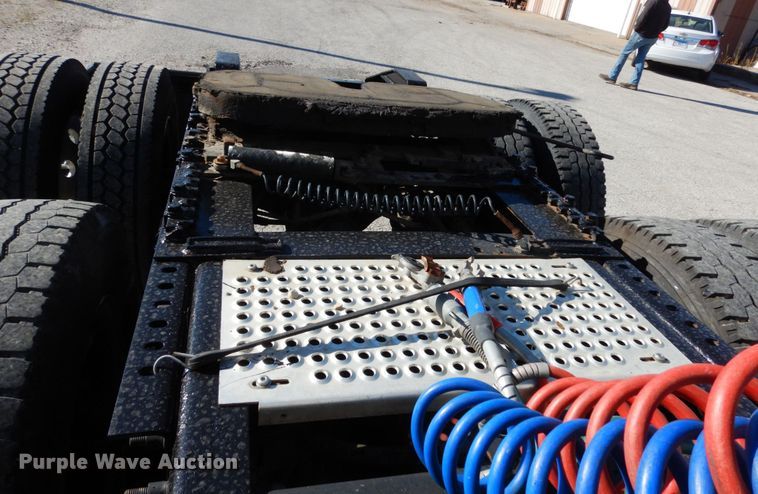 image for item JI9316 2009 International 9900i  semi truck