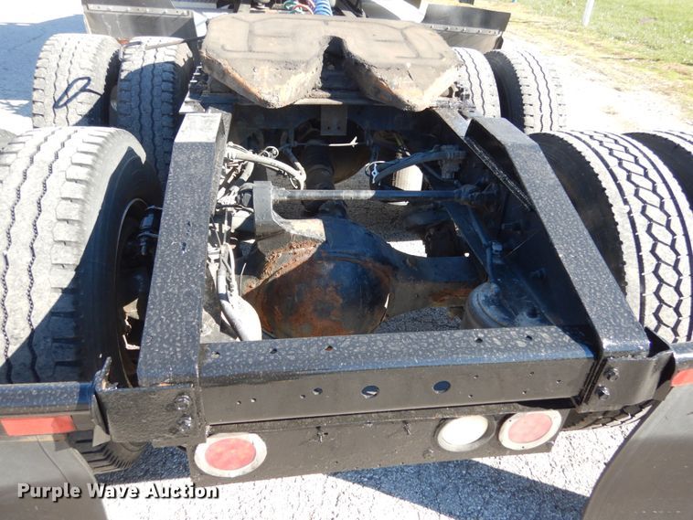 image for item JI9316 2009 International 9900i  semi truck