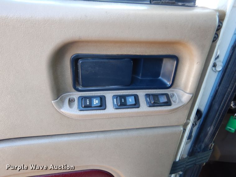 image for item JI9316 2009 International 9900i  semi truck