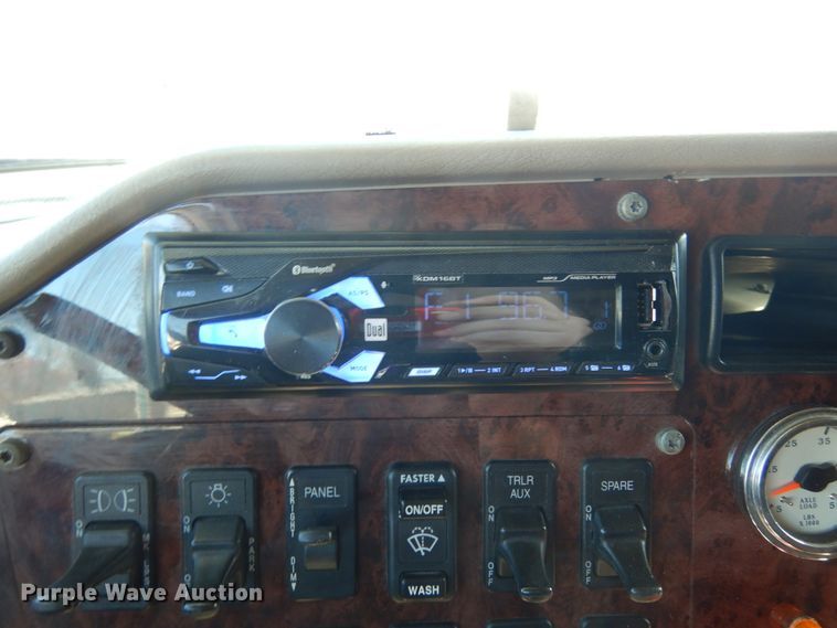 image for item JI9316 2009 International 9900i  semi truck