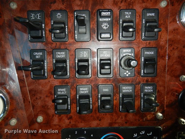 image for item JI9316 2009 International 9900i  semi truck