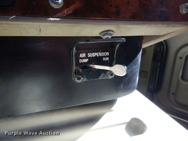 image for item JI9316 2009 International 9900i  semi truck