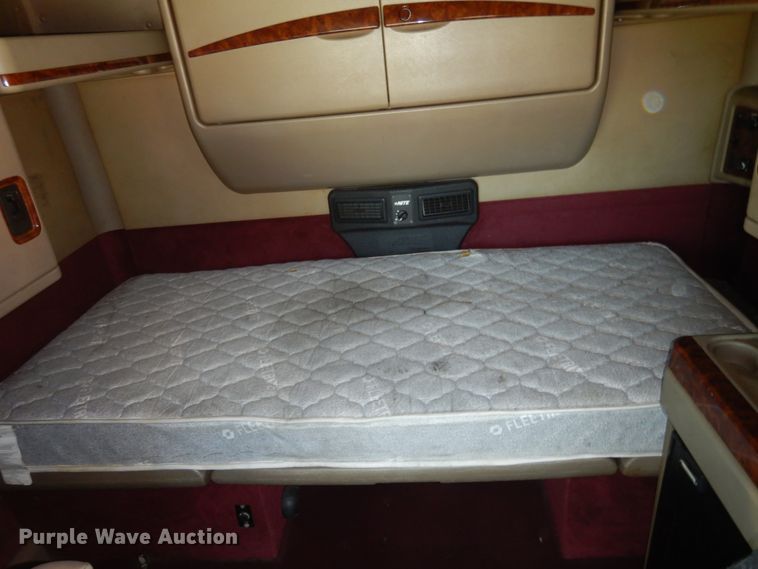 image for item JI9316 2009 International 9900i  semi truck