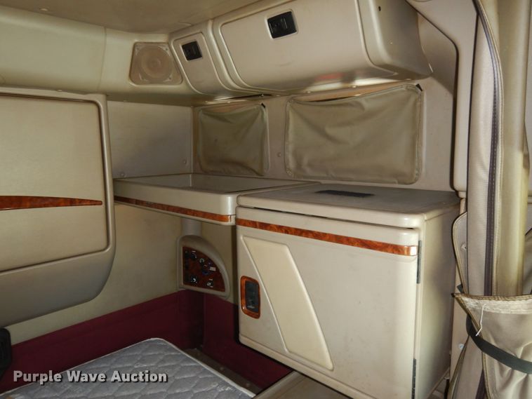 image for item JI9316 2009 International 9900i  semi truck