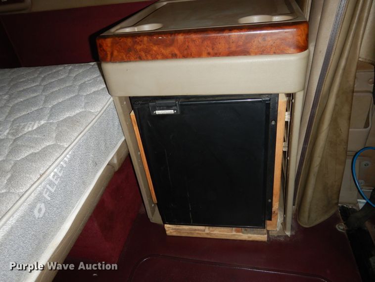 image for item JI9316 2009 International 9900i  semi truck