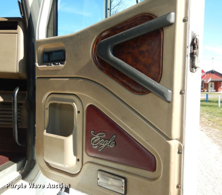 image for item JI9316 2009 International 9900i  semi truck