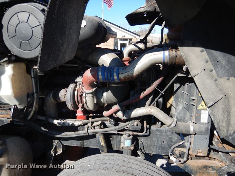 image for item JI9316 2009 International 9900i  semi truck