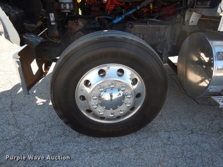 image for item JI9316 2009 International 9900i  semi truck