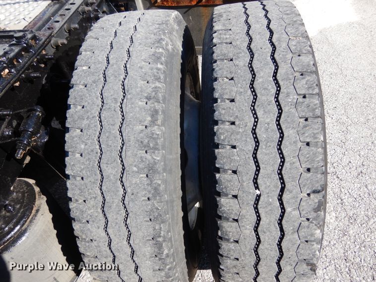 image for item JI9316 2009 International 9900i  semi truck