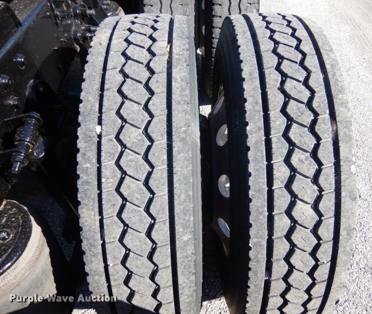 image for item JI9316 2009 International 9900i  semi truck