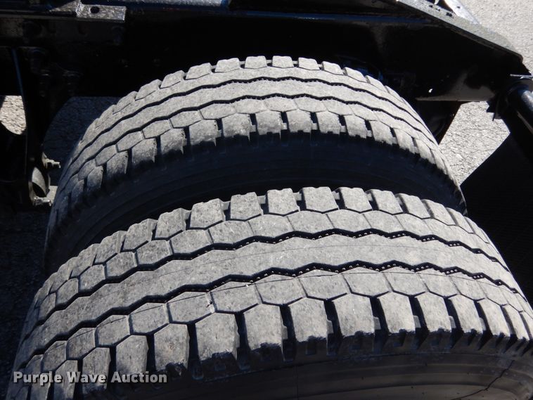 image for item JI9316 2009 International 9900i  semi truck