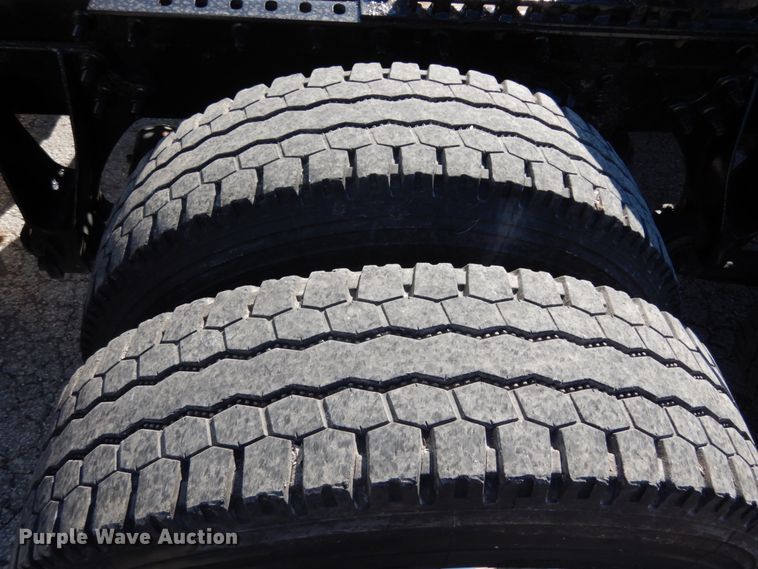 image for item JI9316 2009 International 9900i  semi truck