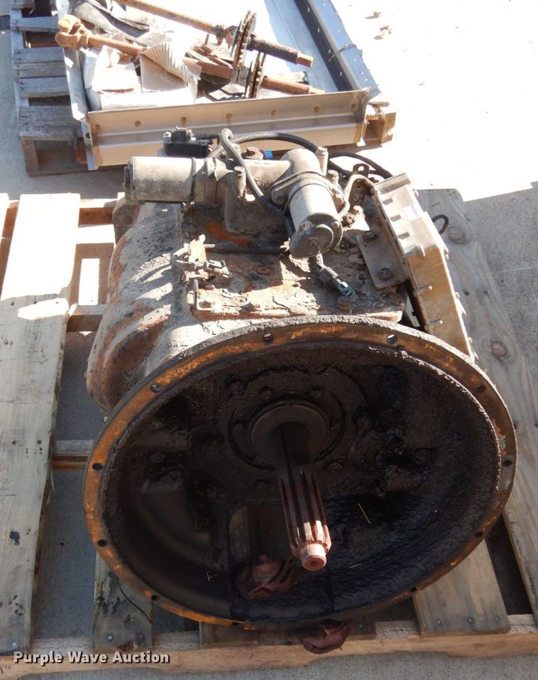 image for item JI9317 2005 Eaton Fuller RTO16910CAS2  transmission