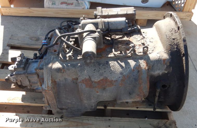 image for item JI9317 2005 Eaton Fuller RTO16910CAS2  transmission