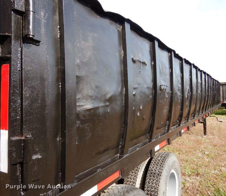 image for item JI9340 1974 Transcraft TH-40  scrap trailer