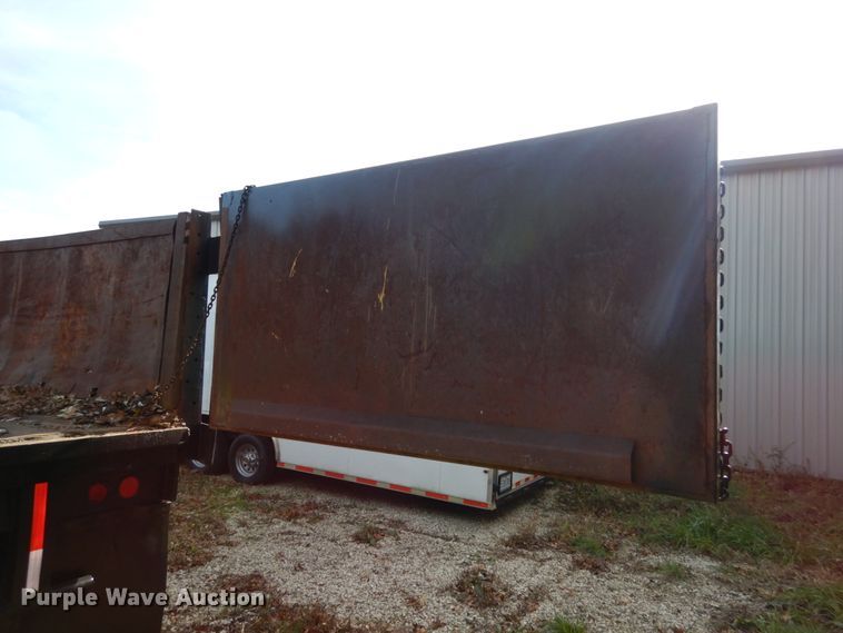 image for item JI9341 1974 Transcraft TH-40  scrap trailer