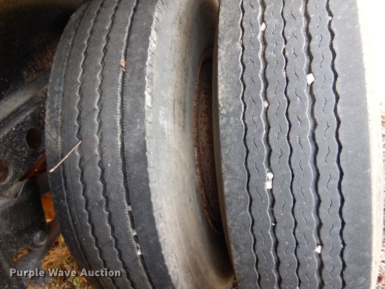 image for item JI9341 1974 Transcraft TH-40  scrap trailer