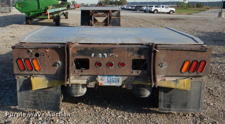 image for item JS9189 2010 Landoll 835  lowboy equipment trailer