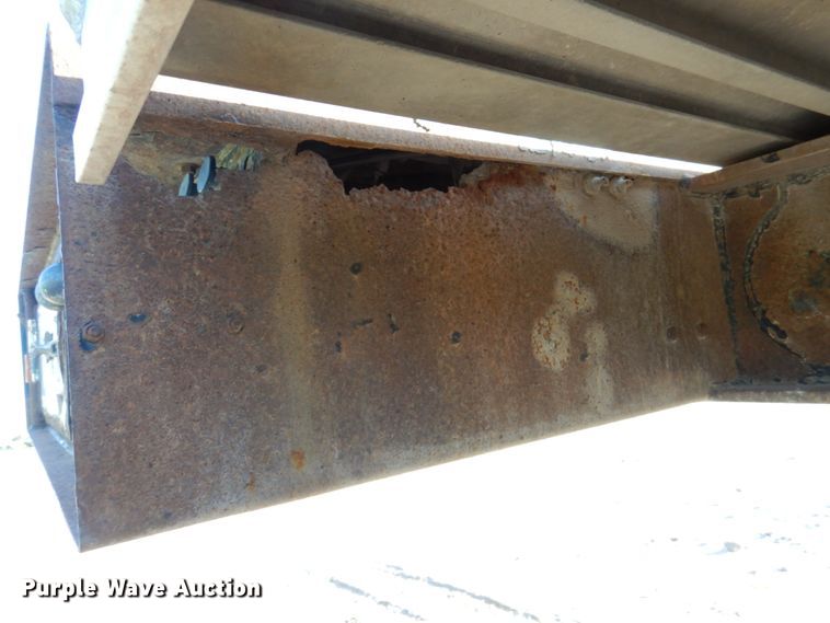 image for item JS9189 2010 Landoll 835  lowboy equipment trailer