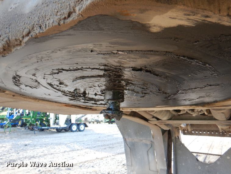 image for item JS9189 2010 Landoll 835  lowboy equipment trailer