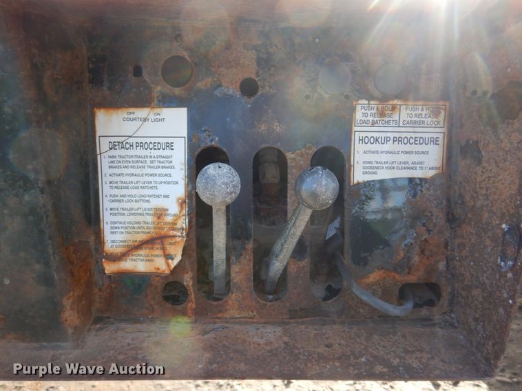 image for item JS9189 2010 Landoll 835  lowboy equipment trailer