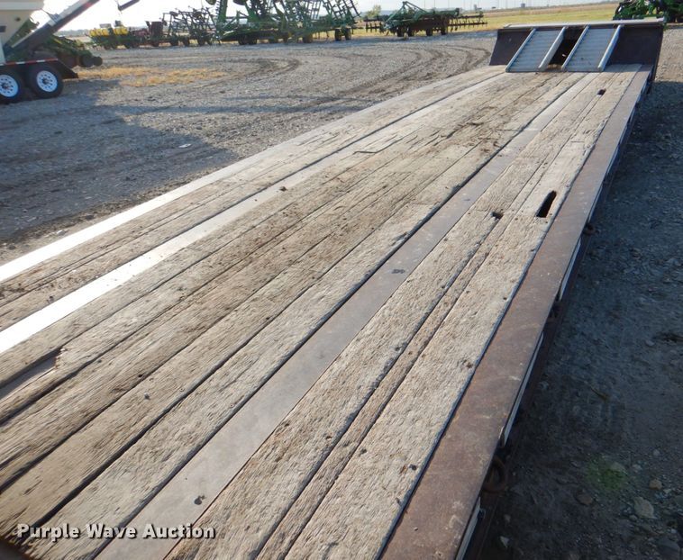 image for item JS9189 2010 Landoll 835  lowboy equipment trailer