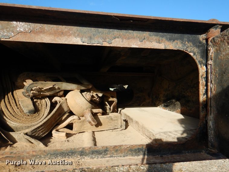 image for item JS9189 2010 Landoll 835  lowboy equipment trailer