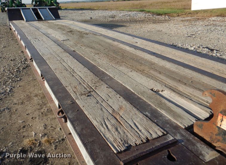 image for item JS9189 2010 Landoll 835  lowboy equipment trailer