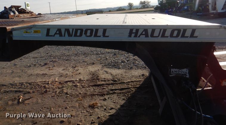 image for item JS9189 2010 Landoll 835  lowboy equipment trailer