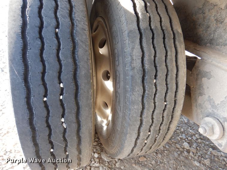 image for item JS9189 2010 Landoll 835  lowboy equipment trailer