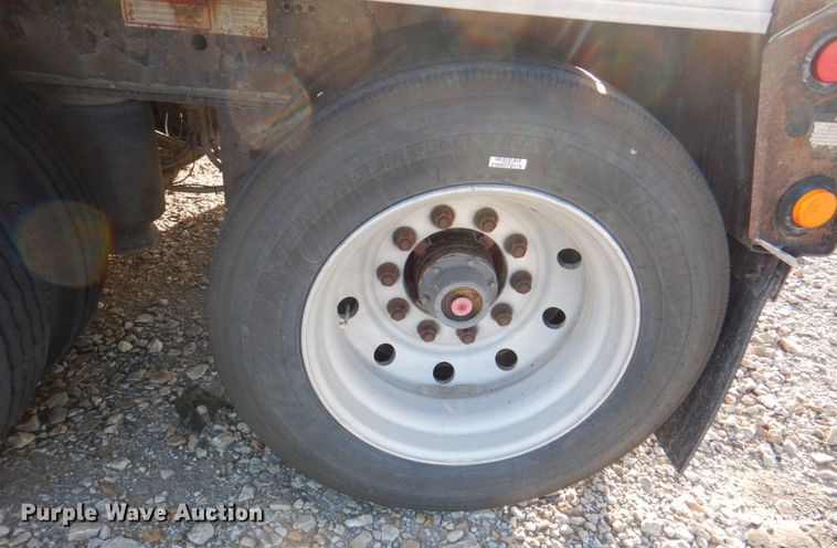 image for item JS9189 2010 Landoll 835  lowboy equipment trailer