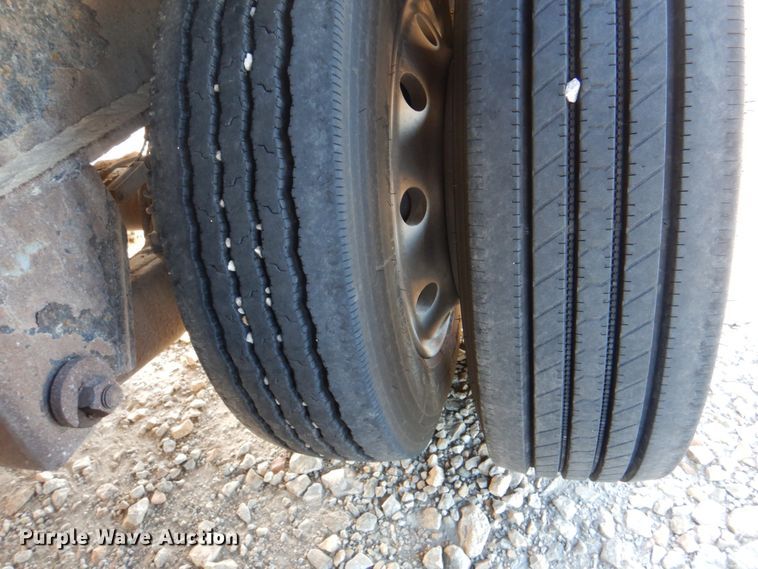 image for item JS9189 2010 Landoll 835  lowboy equipment trailer