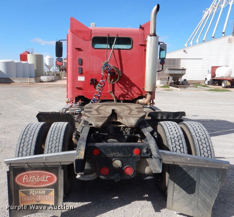 image for item JS9771 2006 Freightliner Columbia  semi truck