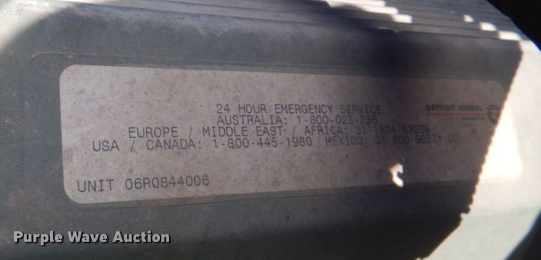 image for item JS9771 2006 Freightliner Columbia  semi truck