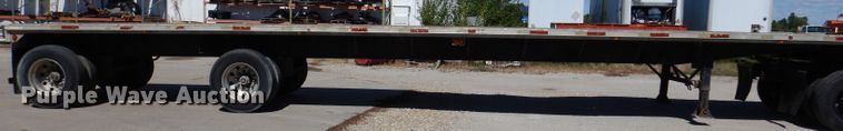 image for item KA9372 1999 Trailmobile Reintour  flatbed trailer