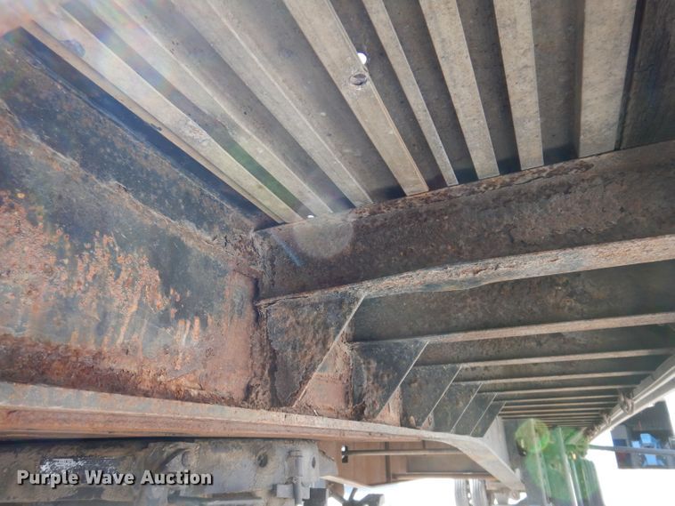 image for item KA9372 1999 Trailmobile Reintour  flatbed trailer