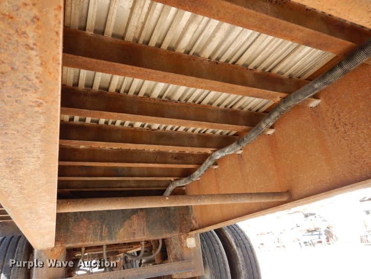 image for item KA9372 1999 Trailmobile Reintour  flatbed trailer